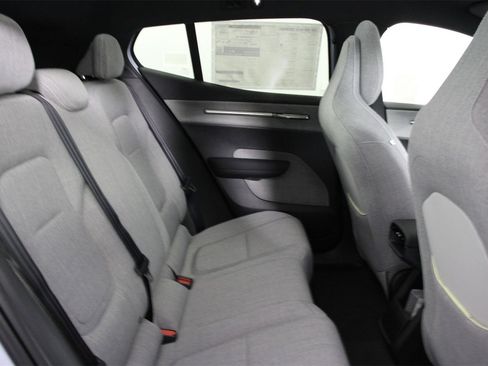 New 2026 Volvo EX30 Ultra image 11