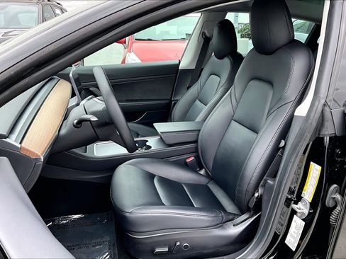 Used 2021 Tesla Model 3 Standard Range Plus RWD image 7