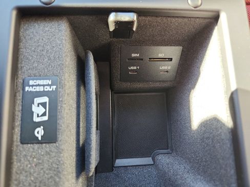 New 2026 Porsche Macan S image 38