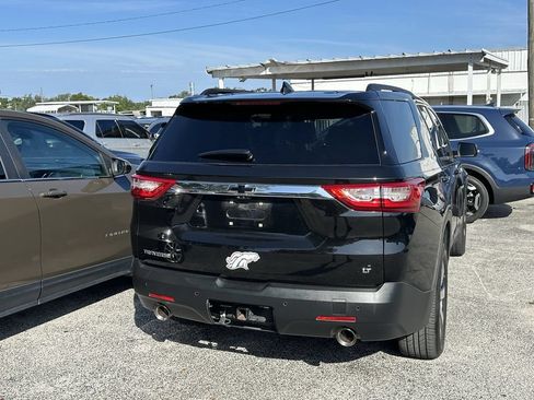 Used 2021 Chevrolet Traverse LT w/ LT Premium Package FWD image 7