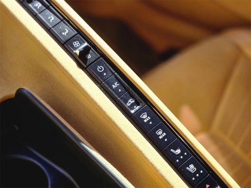 Used 2022 Chevrolet Corvette Stingray Premium Cpe w/ Z51 Performance Package image 29