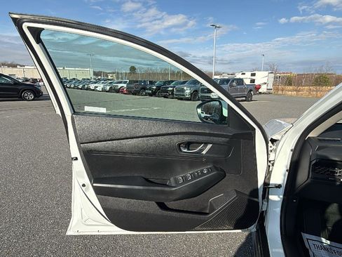 Used 2023 Honda Accord LX image 25