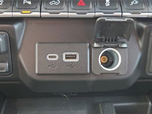 Used 2023 GMC Sierra 2500 Denali w/ Denali Ultimate Package image 29