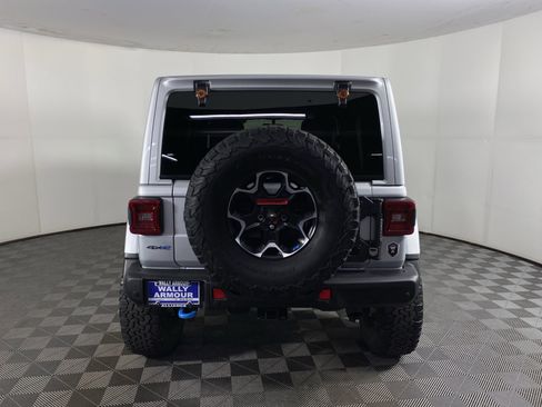 Used 2022 Jeep Wrangler Unlimited Rubicon 4xe w/ Dual Top Group AWD/4WD image 9
