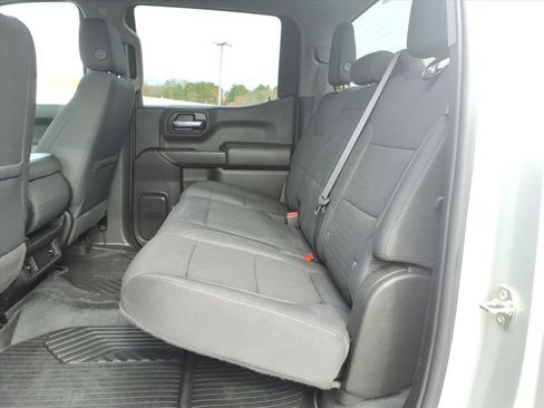 Used 2022 Chevrolet Silverado 1500 Custom Trail Boss w/ LPO, Dark Essentials Package image 8