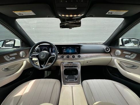 Used 2022 Mercedes-Benz E 350 Sedan image 6