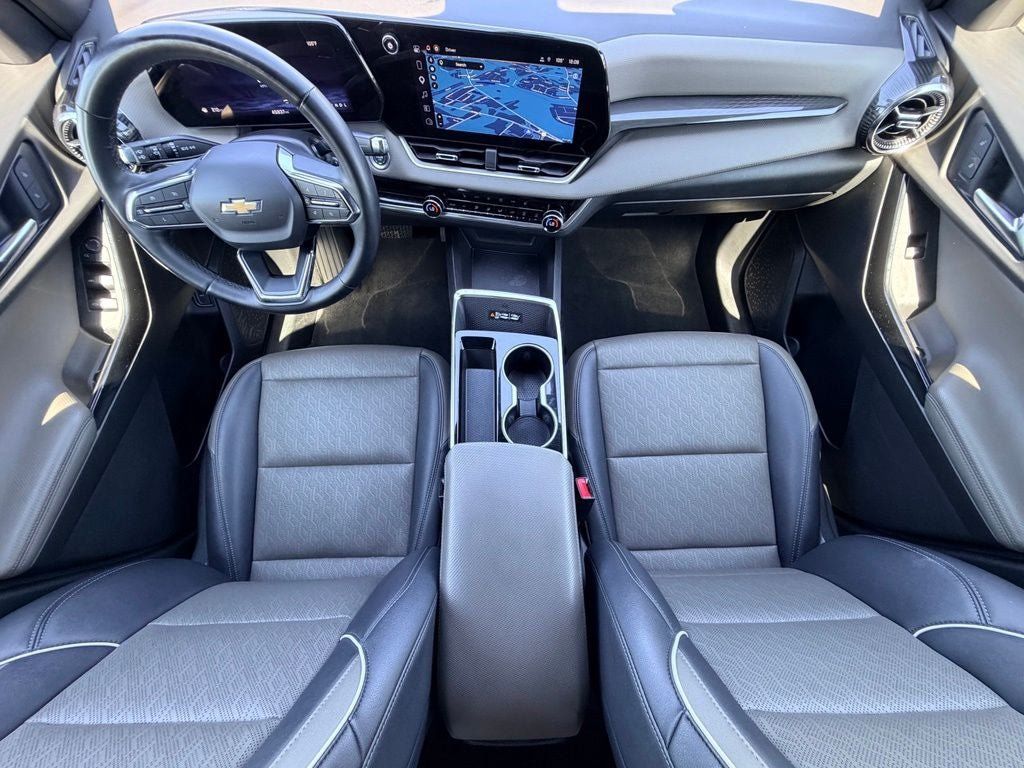 Used 2025 Chevrolet Equinox LT w/ Convenience Package II FWD image 20