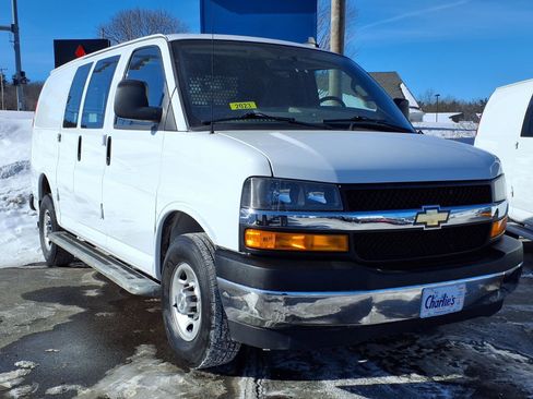Used 2023 Chevrolet Express 2500 Work Van w/ Driver Convenience Package image 3