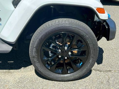 Used 2022 Jeep Wrangler Unlimited Sahara 4xe w/ Cold Weather Group image 10