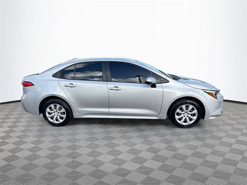 Used 2024 Toyota Corolla LE image 5