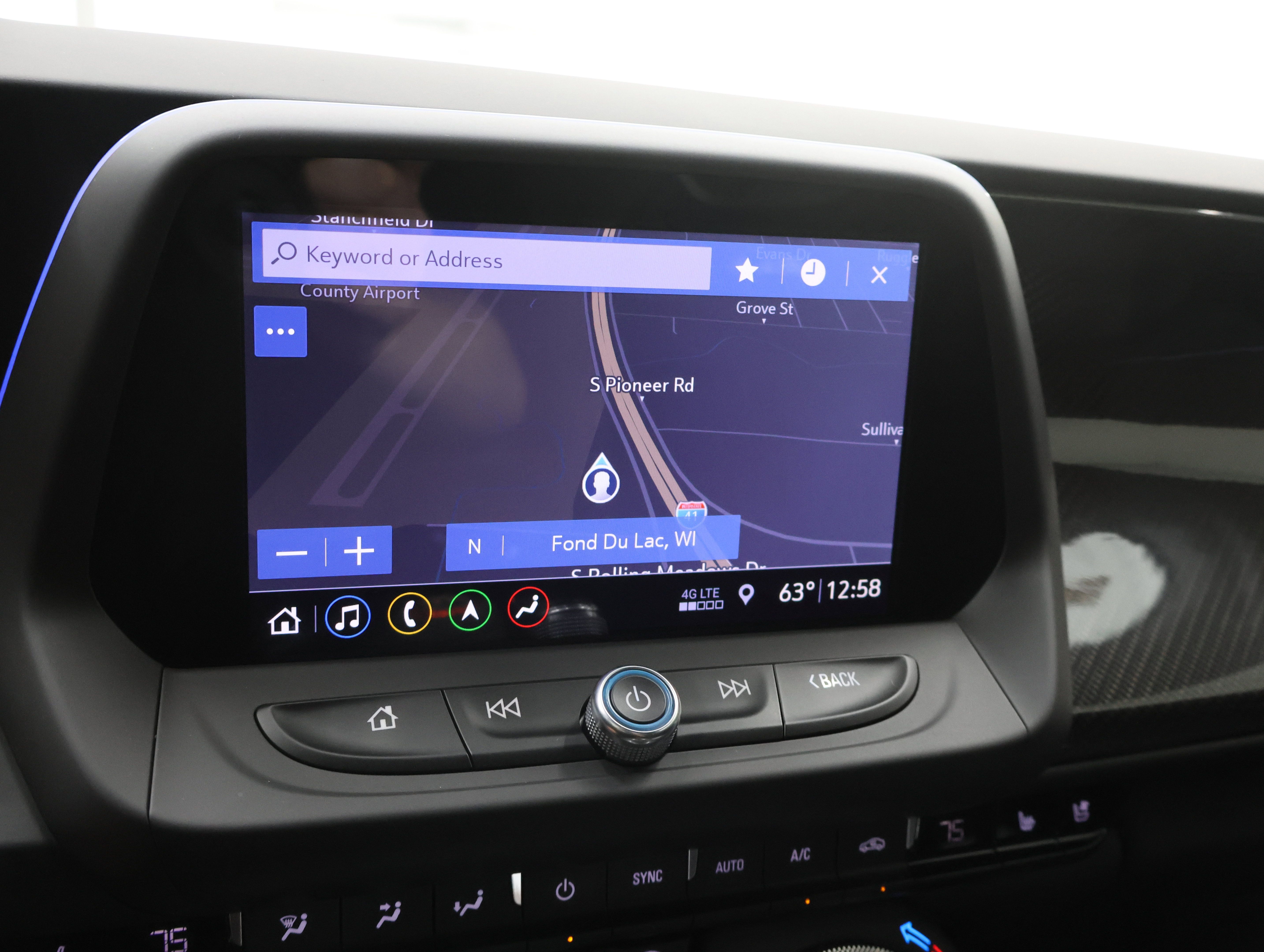 Used 2019 Chevrolet Camaro ZL1 RWD image 11