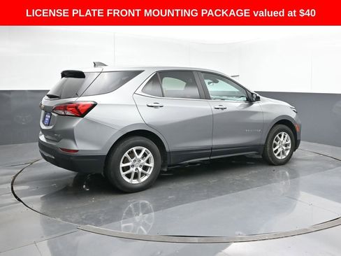 Used 2023 Chevrolet Equinox LT w/ Driver Convenience Package image 5