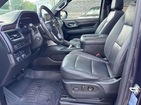 Used 2022 Chevrolet Tahoe LT w/ LT Signature Plus Package AWD/4WD image 12
