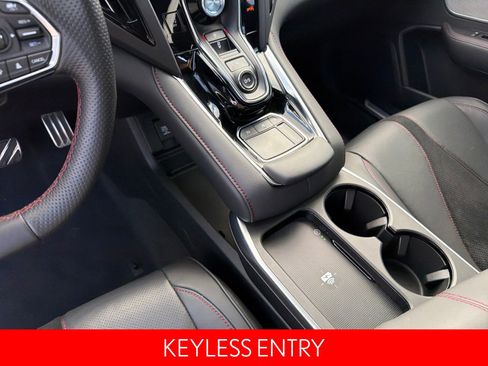 Used 2025 Acura RDX A-Spec image 18