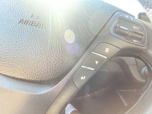 Used 2016 Kia Forte EX w/ EX Premium Technology Package FWD image 33