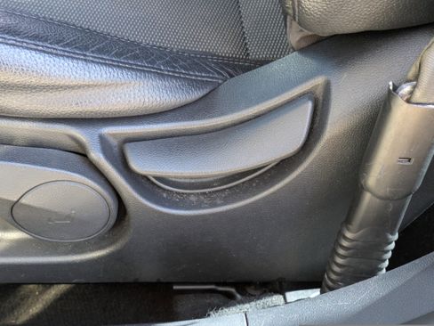 Used 2016 Hyundai Veloster w/ Option Group 02 image 20