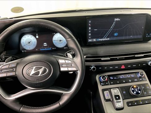 Used 2023 Hyundai Palisade SEL w/ Premium Package image 19