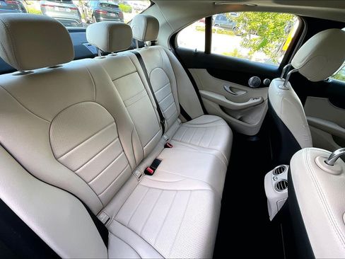Used 2021 Mercedes-Benz C 300 Sedan image 24