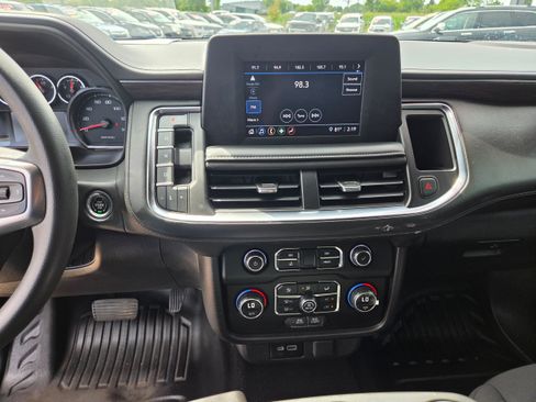 Used 2023 Chevrolet Tahoe 4WD image 13