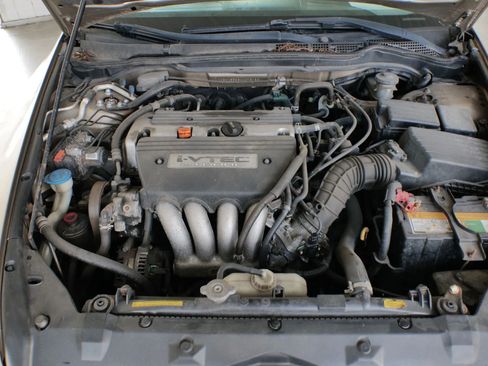 Used 2004 Honda Accord LX image 27