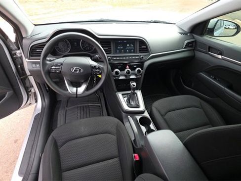 Used 2019 Hyundai Elantra SEL w/ Cargo Package image 18