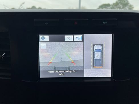 Certified 2024 Ford F350 XLT w/ 360-Degree Camera Package image 7