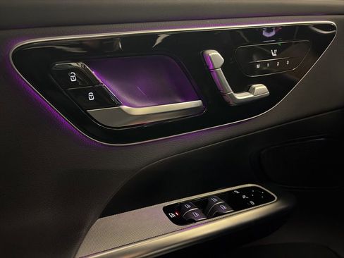 Certified 2025 Mercedes-Benz GLC 300 4MATIC image 22