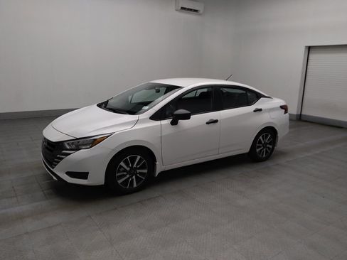 Used 2025 Nissan Versa S w/ S Plus Package image 2