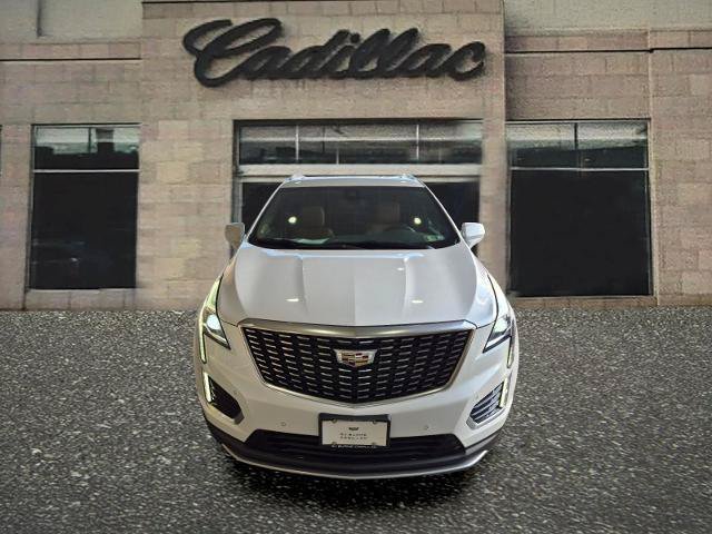 Used 2023 Cadillac XT5 Premium Luxury w/ LPO, Floor Liner Package AWD/4WD image 8