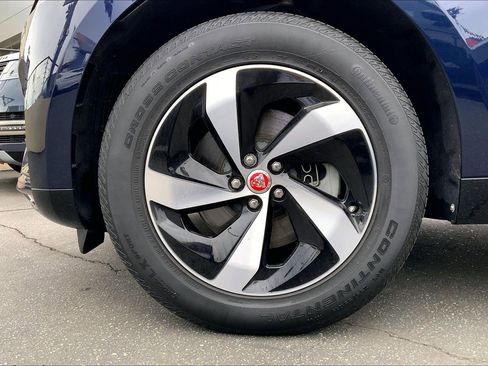 Used 2022 Jaguar F-PACE S image 10