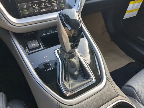 Certified 2025 Subaru Outback Limited w/ Popular Package #2 image 26