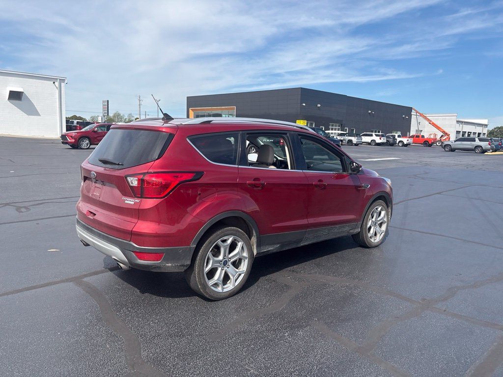Used 2019 Ford Escape Titanium FWD image 14