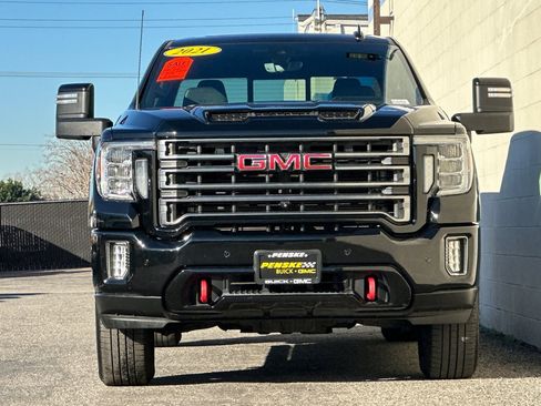 Used 2021 GMC Sierra 2500 AT4 w/ AT4 Premium Plus Package image 9
