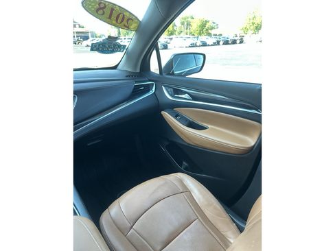 Used 2018 Buick Enclave Essence w/ Trailering Package AWD/4WD image 12