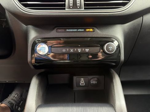 Used 2024 Ford Escape SE FWD image 33