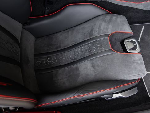 Used 2023 Lamborghini Huracan Sterrato AWD/4WD image 42