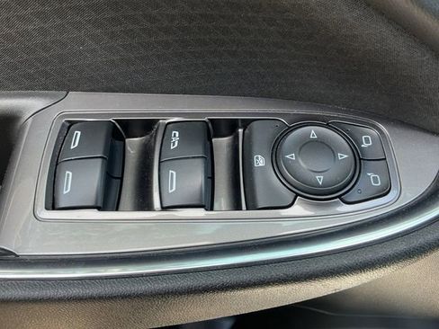 Used 2017 Chevrolet Malibu LT FWD image 24