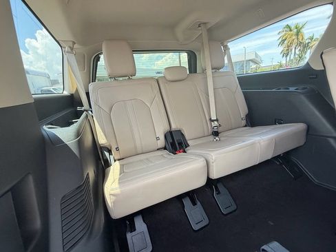Used 2023 Ford Expedition Max Limited AWD/4WD image 16