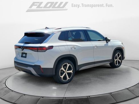 New 2026 Volkswagen Tiguan SE FWD image 7