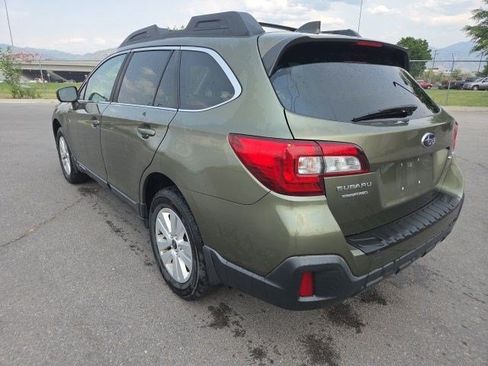 Used 2019 Subaru Outback 2.5i Premium AWD/4WD image 5