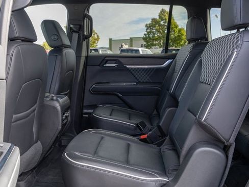 Used 2025 GMC Acadia Denali w/ LPO, Floor Liner Package image 8