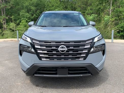 New 2026 Nissan Rogue SV FWD image 3