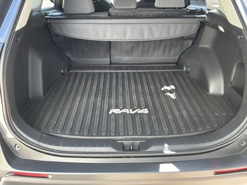 Used 2025 Toyota RAV4 XLE w/ Convenience Package image 32