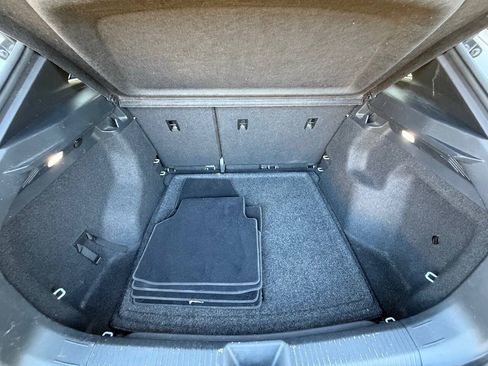 Used 2021 Volkswagen ID.4 Pro RWD image 14