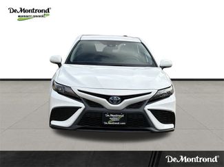 Used 2022 Toyota Camry SE video 2
