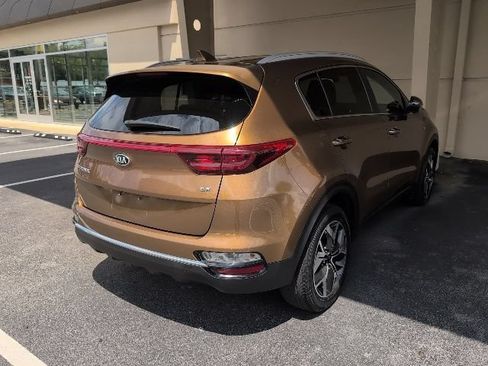 Used 2021 Kia Sportage EX AWD/4WD image 8