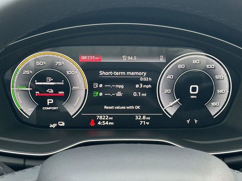 Used 2024 Audi Q5 e Premium image 24