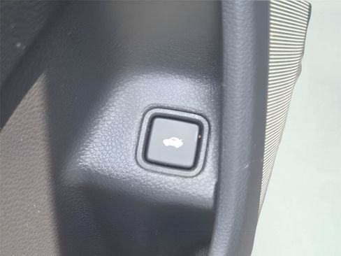 Used 2020 Honda Accord LX image 21