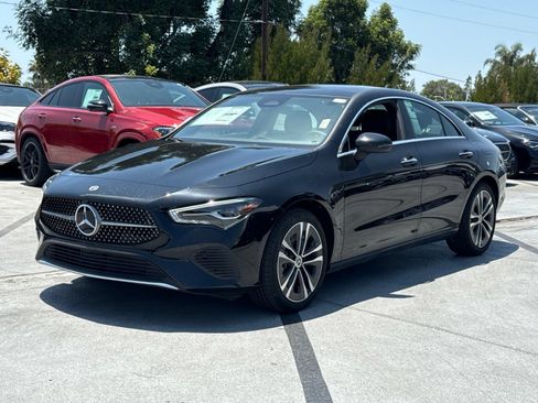 Used 2025 Mercedes-Benz CLA 250 image 7