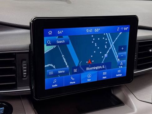 Used 2023 Ford Explorer XLT w/ Equipment Group 202A image 13